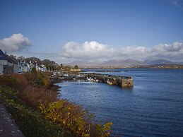 Bridies Holiday Cottage Roundstone
