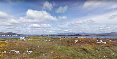 Bridies Holiday Cottage Roundstone