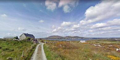 Bridies Holiday Cottage Roundstone