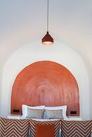 Bluewhite Suites & Villa Santorini