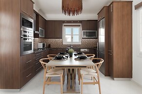 Bluewhite Suites & Villa Santorini