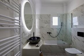 Bluewhite Suites & Villa Santorini