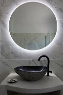 Bluewhite Suites & Villa Santorini