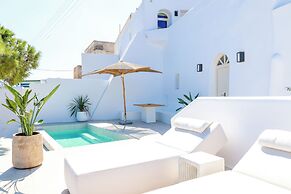 Bluewhite Suites & Villa Santorini