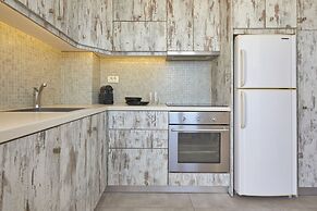 Bluewhite Suites & Villa Santorini