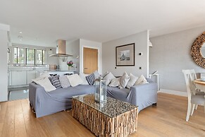 Ger Y Mor - Village Centre With Parking