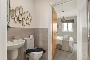 Ger Y Mor - Village Centre With Parking