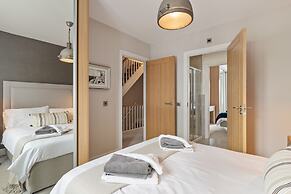 Ger Y Mor - Village Centre With Parking