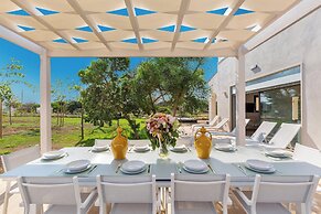 4147 Villa Daversa by Barbarhouse