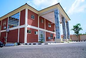 Towlab Hotel & Suites