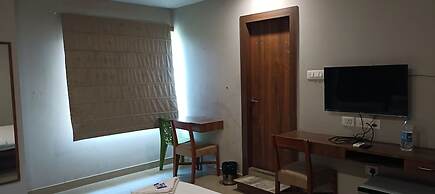 NIRVANA LODGE BY ROH