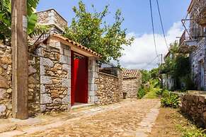 Platsa Seaview Retreat - A Stone-built Escape