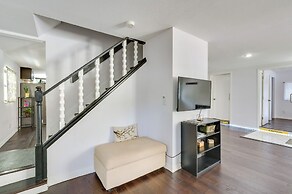 ~ 5 Mi to Beaches: Spacious Tampa Bay Home!