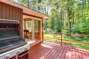 Berkshire Hideaway w/ Fire Pit & Playground!