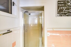 Berkshire Hideaway w/ Fire Pit & Playground!