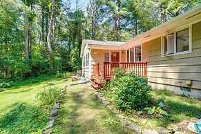 Berkshire Hideaway w/ Fire Pit & Playground!