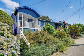 Family-friendly Seattle Home in Green Lake!