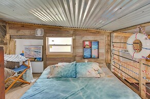 Pet-friendly Tampa Studio w/ Shared Pool