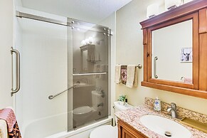 New Smyrna Beach Condo on Water: Rest, Swim & Play