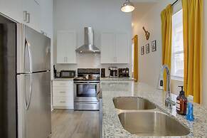 New Orleans Escape: 2 Mi to Dtwn!