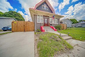 Family-friendly Home: Walk to Lake Erie!