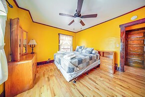 Family-friendly Home: Walk to Lake Erie!