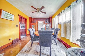 Family-friendly Home: Walk to Lake Erie!