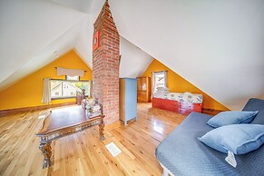 Family-friendly Home: Walk to Lake Erie!