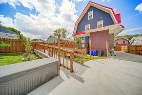 Family-friendly Home: Walk to Lake Erie!