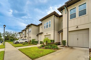 13 Mi to Disney: Davenport Townhome w/ Patio!