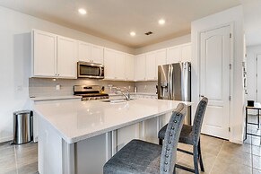 13 Mi to Disney: Davenport Townhome w/ Patio!