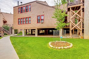 Darling Dwelling: 2 Mi to Dtwn Durango!