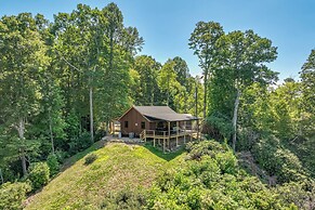 Dreamy Penrose Cabin w/ Panoramic Mountain Views