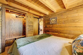 Dreamy Penrose Cabin w/ Panoramic Mountain Views