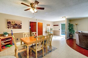 Fire Pit & Mountain Views: Quiet Sparta Getaway