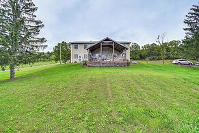 Seneca Lake Retreat w/ Deck - Walk to Wineries!