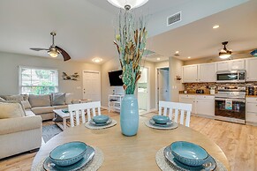 Retreat Near River & Marinas in Cape Coral