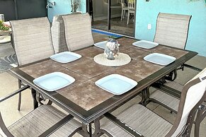 Retreat Near River & Marinas in Cape Coral