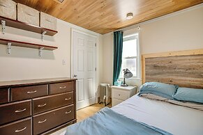 Aurora Abode: 7 Mi to Dtwn Denver!