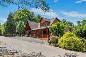 Appalachian Mtn Cabin Near New River State Park!