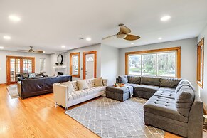 Charming Damascus Retreat w/ Deck & Creek Views!