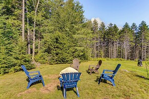 Spacious Wilmington Cabin: Walk to Lake