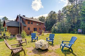 Spacious Wilmington Cabin: Walk to Lake