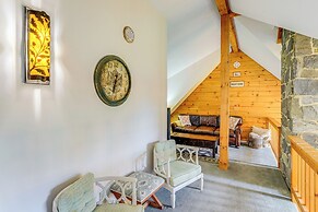 Spacious Wilmington Cabin: Walk to Lake