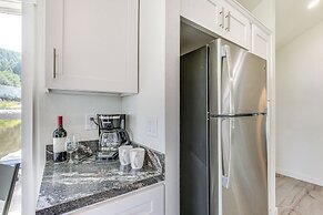 Southern Oregon Cabin: Fire Pit & Private Pond!