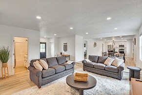 Charming Middlebury Retreat w/ Patio & Fire Pit