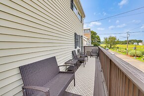 Walk to Beaches: Sunny East Haven Home w/ Grill
