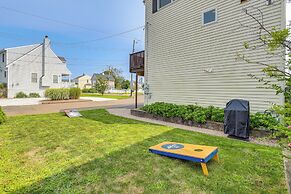 Walk to Beaches: Sunny East Haven Home w/ Grill