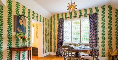 Luxurious Vineyard Hideaway At Stanlake Park