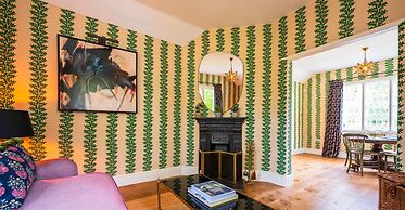 Luxurious Vineyard Hideaway At Stanlake Park
